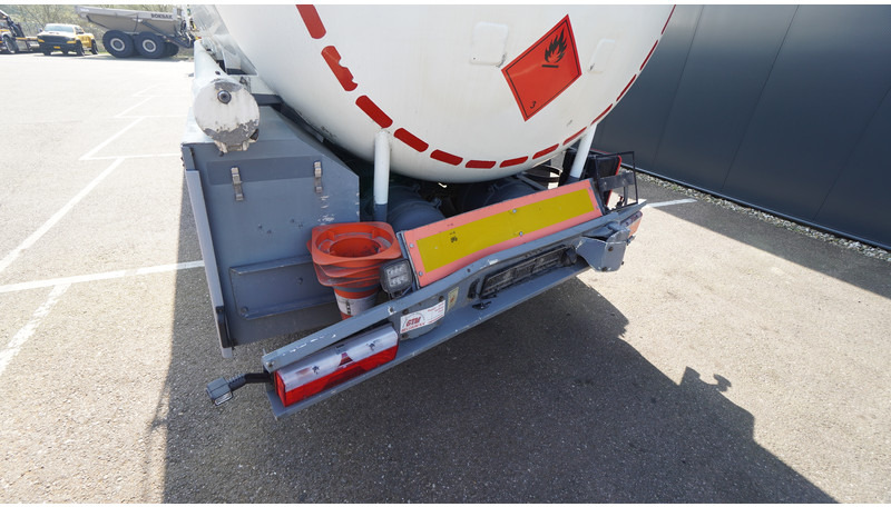Schrader 3 AXLE ADR CHEMIE TANK TRAILER 40.000LTR - Semi-remorque citerne: photos 5 Schrader 3 AXLE ADR CHEMIE TANK TRAILER 40.000LTR - Semi-remorque citerne: photos 5