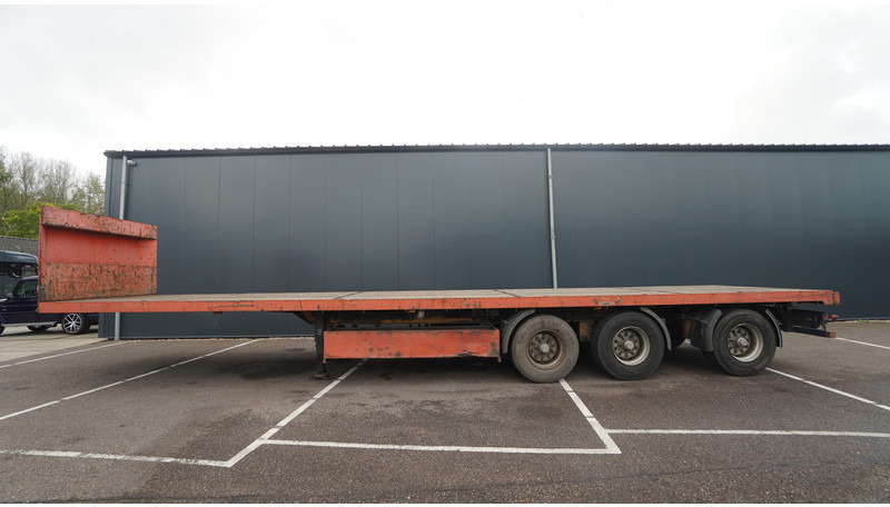 System 3 AXLE FLATBED TRAILER - Semi-remorque plateau: photos 1 System 3 AXLE FLATBED TRAILER - Semi-remorque plateau: photos 1