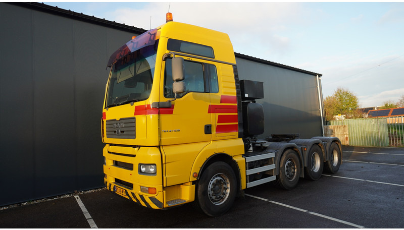 MAN TGA 41.530 8X4 160 TON'S RETARDER 283.000KM - Tracteur routier: photos 3 MAN TGA 41.530 8X4 160 TON'S RETARDER 283.000KM - Tracteur routier: photos 3