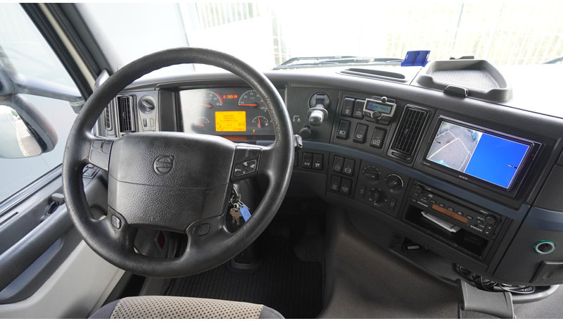 Volvo FH 440 6X2 GLOBETROTTER EURO 3 - Tracteur routier: photos 5 Volvo FH 440 6X2 GLOBETROTTER EURO 3 - Tracteur routier: photos 5
