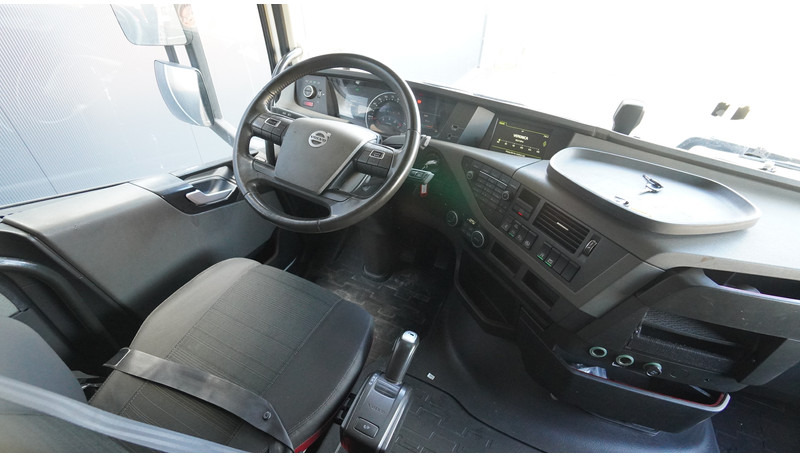 Volvo FH 500 GLOBETROTTER 847.000KM - Tracteur routier: photos 5 Volvo FH 500 GLOBETROTTER 847.000KM - Tracteur routier: photos 5