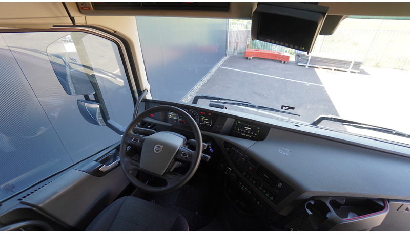 Volvo FH420 6X2 ADR EURO 6 - Tracteur routier: photos 5 Volvo FH420 6X2 ADR EURO 6 - Tracteur routier: photos 5