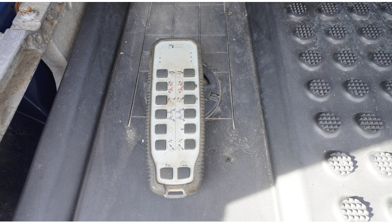 Volvo FM 380 HIAB PORTAL ARM SYSTEM 467.500KM - Camion multibenne: photos 5 Volvo FM 380 HIAB PORTAL ARM SYSTEM 467.500KM - Camion multibenne: photos 5