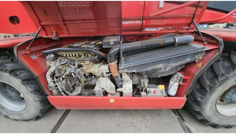 MAGNI 5.35, 2015, 35M, Airco, Remote, 8990H, First owner - Chargeuse: photos 4 MAGNI 5.35, 2015, 35M, Airco, Remote, 8990H, First owner - Chargeuse: photos 4