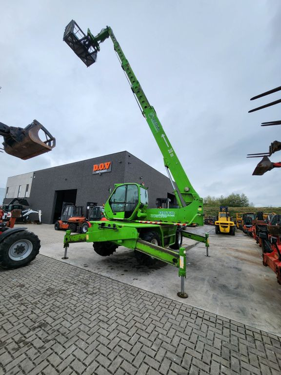 Merlo ROTO 40.25 MCSS - Chariot télescopique: photos 1 Merlo ROTO 40.25 MCSS - Chariot télescopique: photos 1