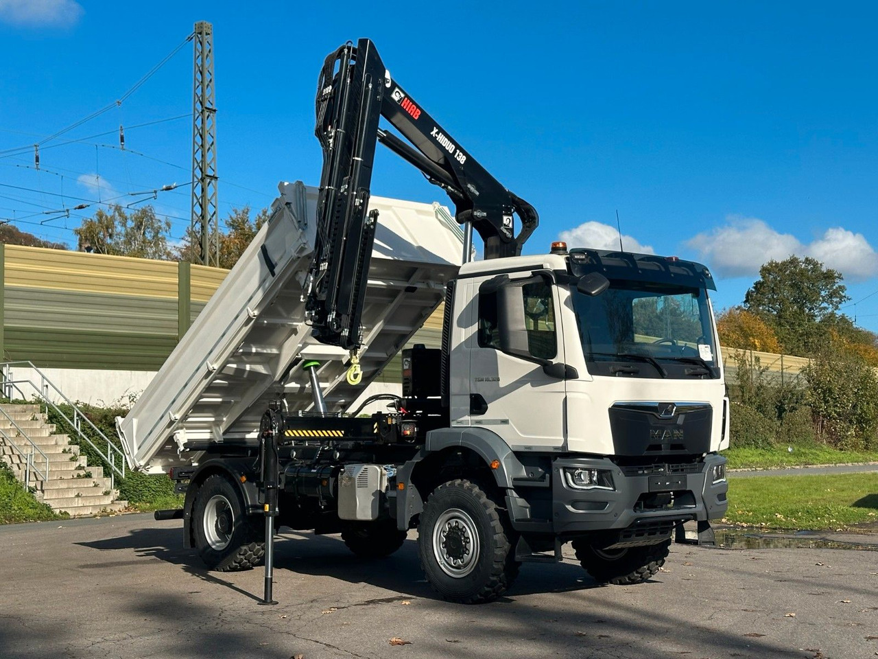 MAN TGM 18.320 4x4 /Singelbereift/einzelbereift Kran - Camion benne, Camion grue: photos 1 MAN TGM 18.320 4x4 /Singelbereift/einzelbereift Kran - Camion benne, Camion grue: photos 1
