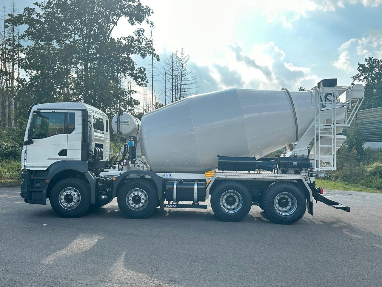MAN TGS 32.440 8x4 / Euromix MTP EM 9 L - Camion malaxeur: photos 4 MAN TGS 32.440 8x4 / Euromix MTP EM 9 L - Camion malaxeur: photos 4