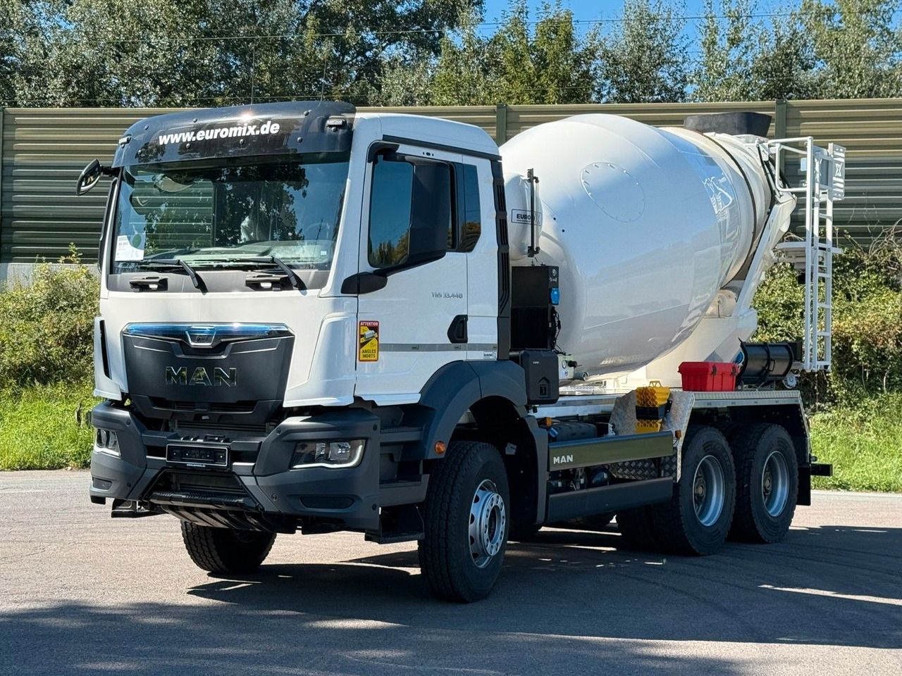 MAN TGS 33.440 / 6X4 Euro6e Euromix MTP EM 7 L - Camion malaxeur: photos 2 MAN TGS 33.440 / 6X4 Euro6e Euromix MTP EM 7 L - Camion malaxeur: photos 2
