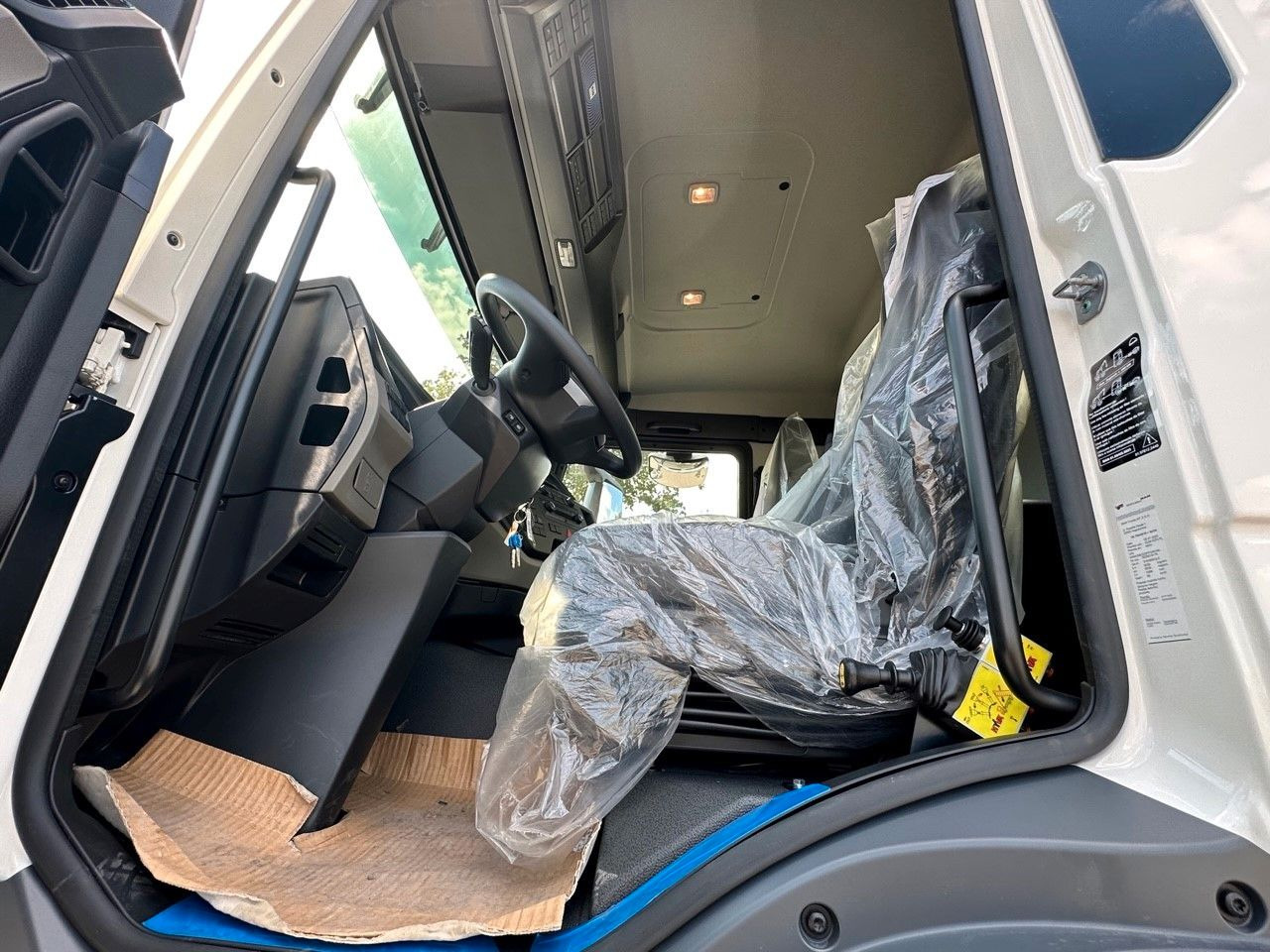 MAN TGS 35.470 BB 8X4 3-Seiten-Kipper EuromixMTP - Camion benne: photos 4 MAN TGS 35.470 BB 8X4 3-Seiten-Kipper EuromixMTP - Camion benne: photos 4
