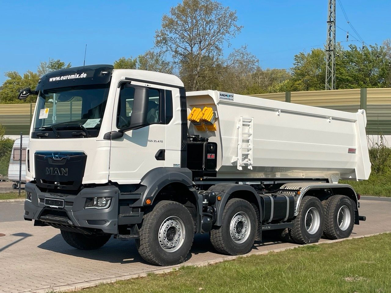 MAN TGS 35.470 BB 8X4 Mulden Kipper 10X Vorhanden - Camion benne: photos 3 MAN TGS 35.470 BB 8X4 Mulden Kipper 10X Vorhanden - Camion benne: photos 3