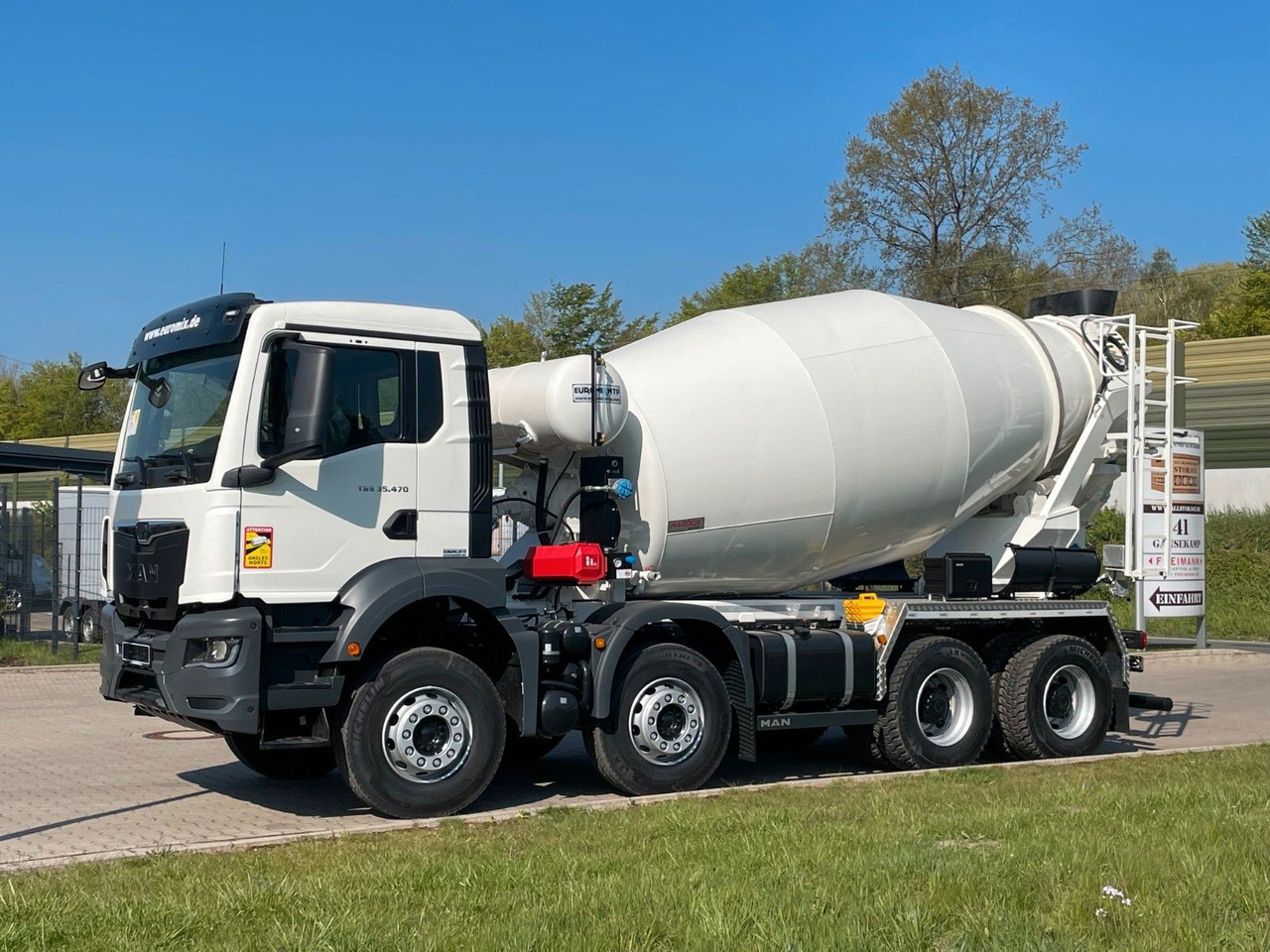 MAN TGS 35.520 8x4 /Euro6e EuromixMTP EM 10 L - Camion malaxeur: photos 3 MAN TGS 35.520 8x4 /Euro6e EuromixMTP EM 10 L - Camion malaxeur: photos 3