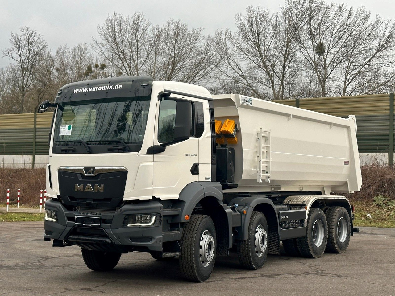 MAN TGS 41.400 8x4 / EUROMIX MTP 20m³/ EURO 5 - Camion benne: photos 2 MAN TGS 41.400 8x4 / EUROMIX MTP 20m³/ EURO 5 - Camion benne: photos 2