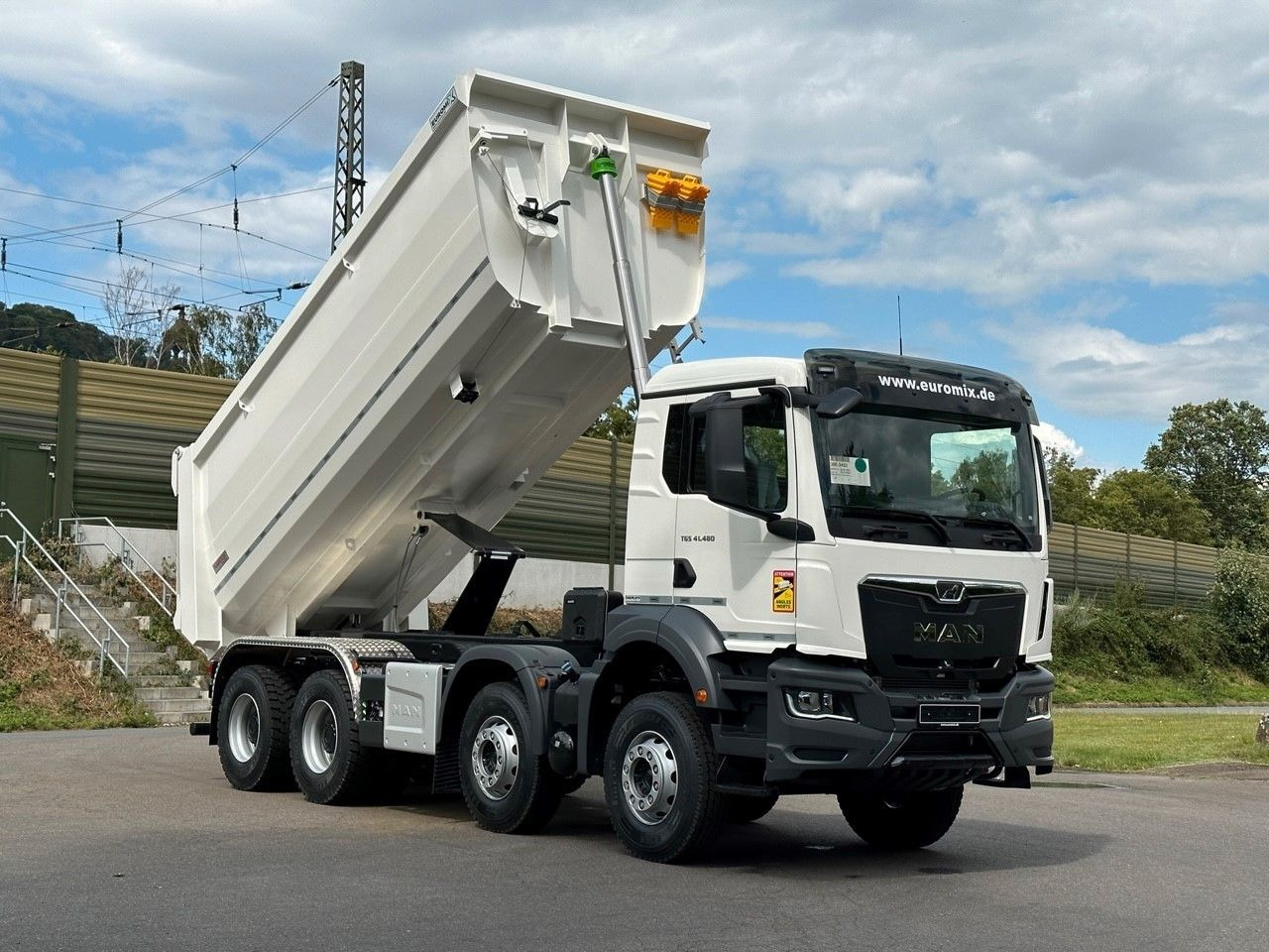 MAN TGS 41.440 8x4 EuromixMTP Mulden-Kipper - Camion benne: photos 1 MAN TGS 41.440 8x4 EuromixMTP Mulden-Kipper - Camion benne: photos 1