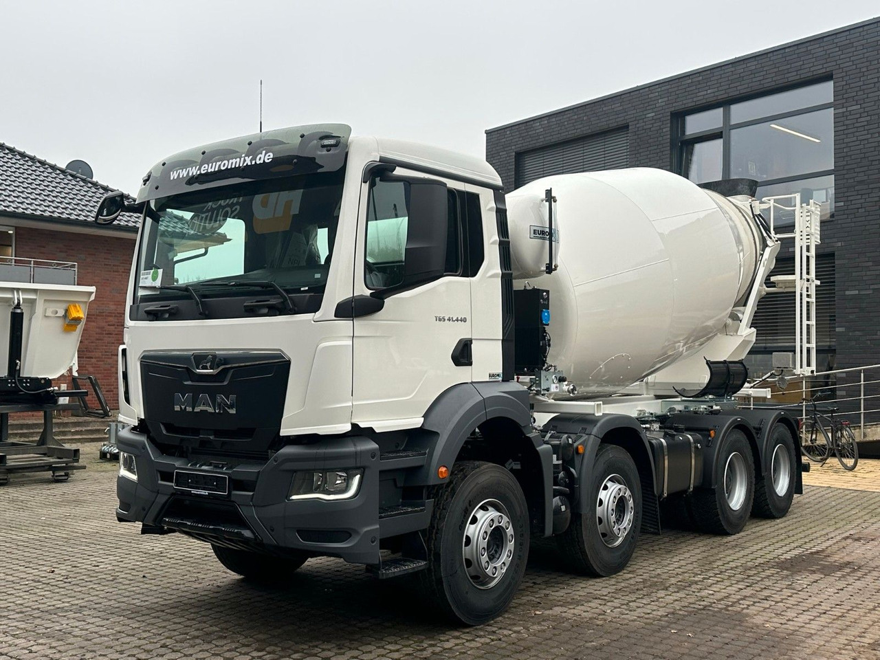 MAN TGS 41.480 8x4 WECHSELSYSTEM KIPPER+MISCHER - Camion benne: photos 3 MAN TGS 41.480 8x4 WECHSELSYSTEM KIPPER+MISCHER - Camion benne: photos 3