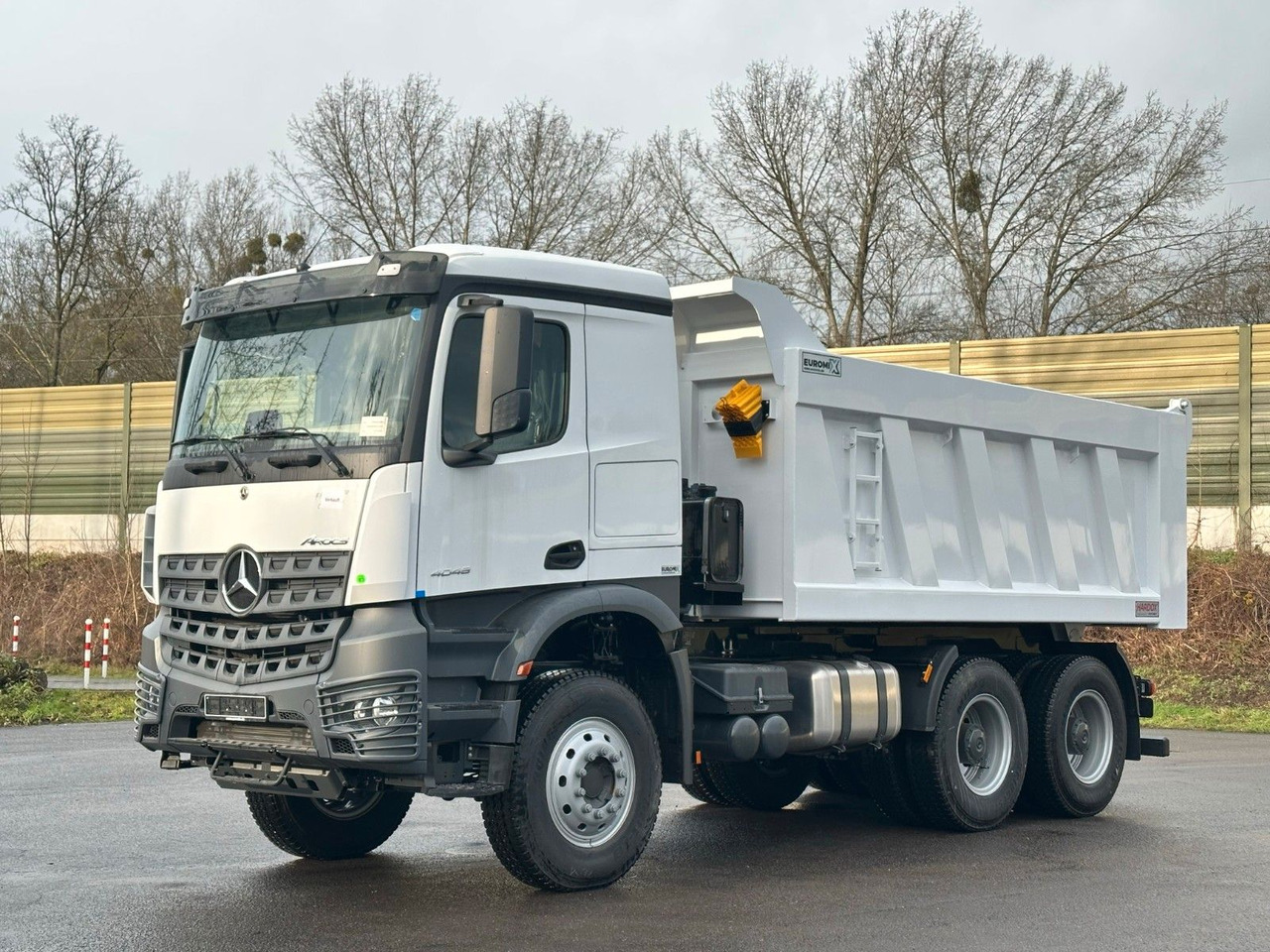 Mercedes-Benz 4048 6X4 Arcos 5 EuromixMTP Dumper Kipper - Camion benne: photos 3 Mercedes-Benz 4048 6X4 Arcos 5 EuromixMTP Dumper Kipper - Camion benne: photos 3