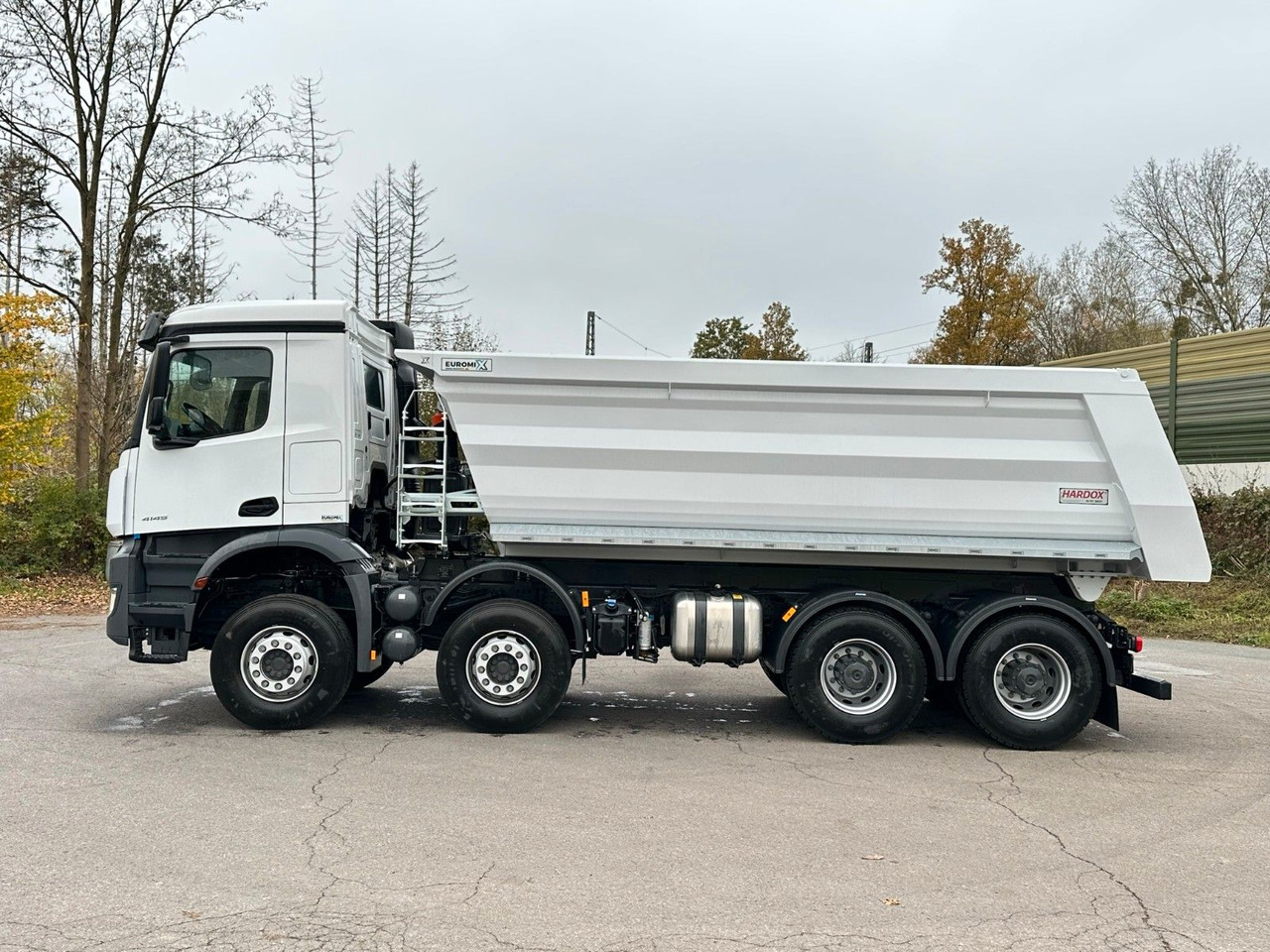 Mercedes-Benz AROCS 5 4145 8X4 E6e EuromixMTP 18m³ Kipper - Camion benne: photos 3 Mercedes-Benz AROCS 5 4145 8X4 E6e EuromixMTP 18m³ Kipper - Camion benne: photos 3