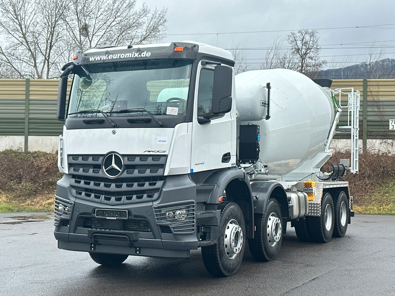 Mercedes-Benz AROCS 5 4242 8x4 Euro5 EuromixMTP EM 12m R - Camion malaxeur: photos 2 Mercedes-Benz AROCS 5 4242 8x4 Euro5 EuromixMTP EM 12m R - Camion malaxeur: photos 2