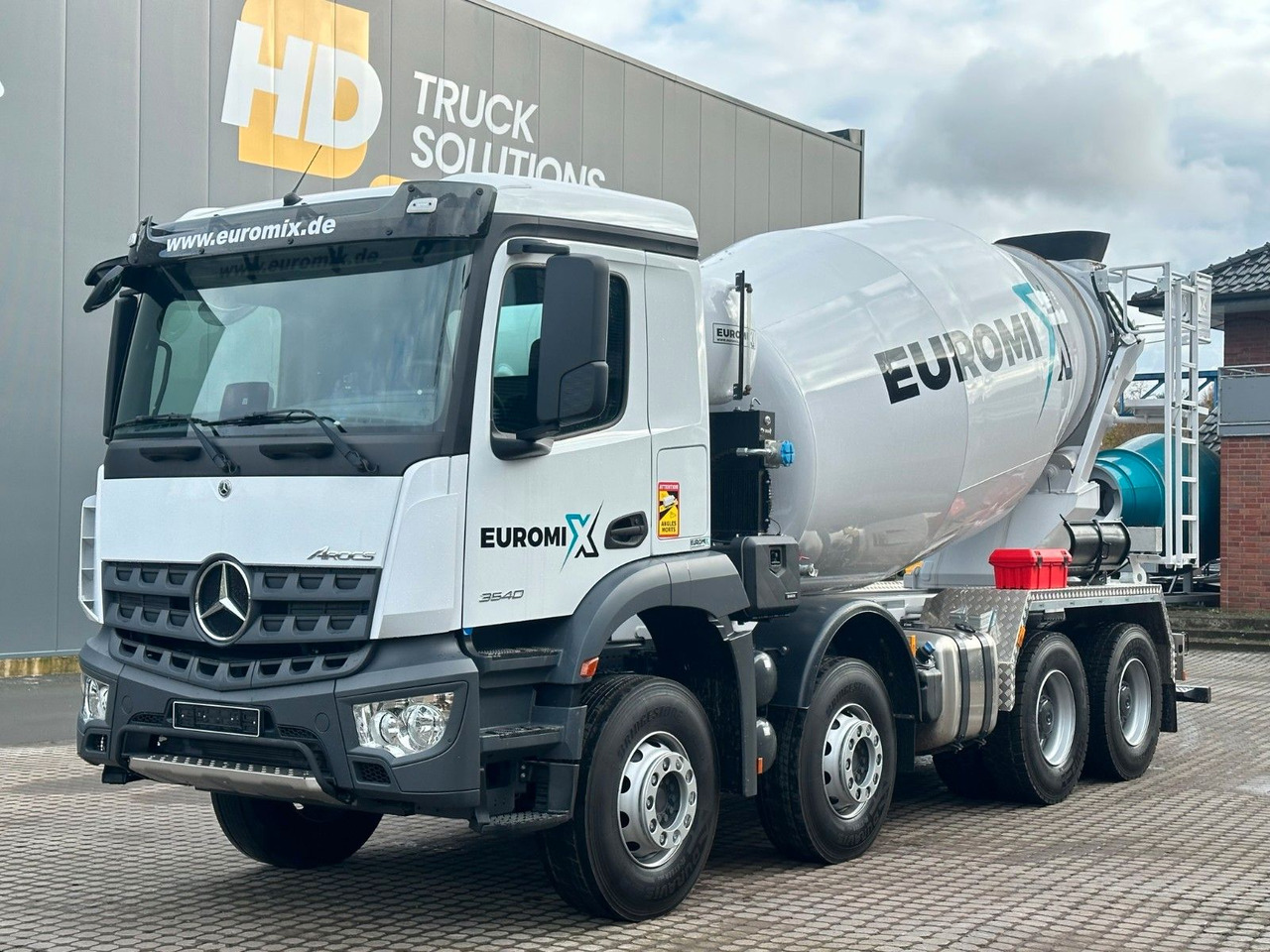 Mercedes-Benz Arocs 5 3540 8x4 EURO 6e EuromixMTP EM 9 L - Camion malaxeur: photos 1 Mercedes-Benz Arocs 5 3540 8x4 EURO 6e EuromixMTP EM 9 L - Camion malaxeur: photos 1