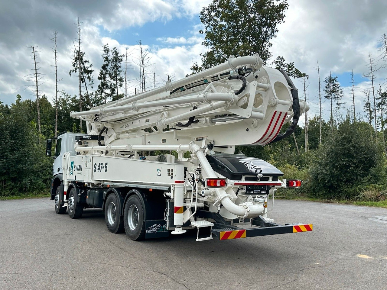 Mercedes-Benz Arocs 5 4142 8x4 SWAN TSP 47-5 160RZ ( 47m ) - Camion pompe: photos 5 Mercedes-Benz Arocs 5 4142 8x4 SWAN TSP 47-5 160RZ ( 47m ) - Camion pompe: photos 5
