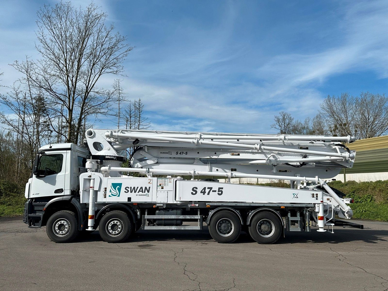 Mercedes-Benz Arocs 5 4542 8x4 SWAN TSP 47-5 160RZ ( 47m ) - Camion malaxeur: photos 3 Mercedes-Benz Arocs 5 4542 8x4 SWAN TSP 47-5 160RZ ( 47m ) - Camion malaxeur: photos 3