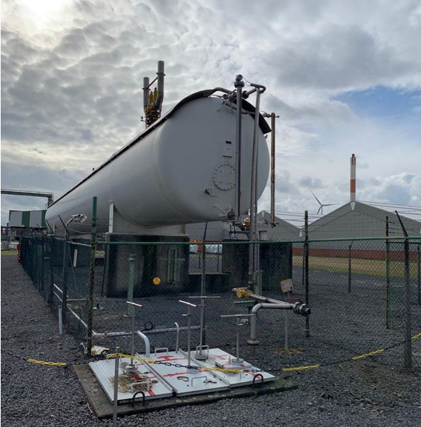 200m3 stationary gastank Gas, LPG, GPL, GAZ, Propane with Sun roof and appendages Used Tank ID 1.209 - Cuve de stockage: photos 2 200m3 stationary gastank Gas, LPG, GPL, GAZ, Propane with Sun roof and appendages Used Tank ID 1.209 - Cuve de stockage: photos 2