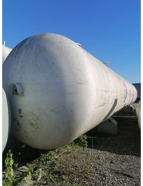 Visser Gastank 100m3(50ton) - Gas, Gaz, LPG, GPL, Propane, Butane tank ±65 ton according standard norms Used tank- on flatbed trailer ID 1.022 - Engins de chantier: photos 3 Visser Gastank 100m3(50ton) - Gas, Gaz, LPG, GPL, Propane, Butane tank ±65 ton according standard norms Used tank- on flatbed trailer ID 1.022 - Engins de chantier: photos 3