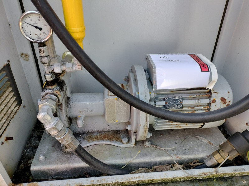 Used skid installation 4850 L (4.8 m3) different setups multiple pieces available for sale Gas, lpg, gpl, gaz, propane, butane propane refilling station is used to refill cylinders, suitable for limited land and space. - Réservoir de carburant: photos 3 Used skid installation 4850 L (4.8 m3) different setups multiple pieces available for sale Gas, lpg, gpl, gaz, propane, butane propane refilling station is used to refill cylinders, suitable for limited land and space. - Réservoir de carburant: photos 3