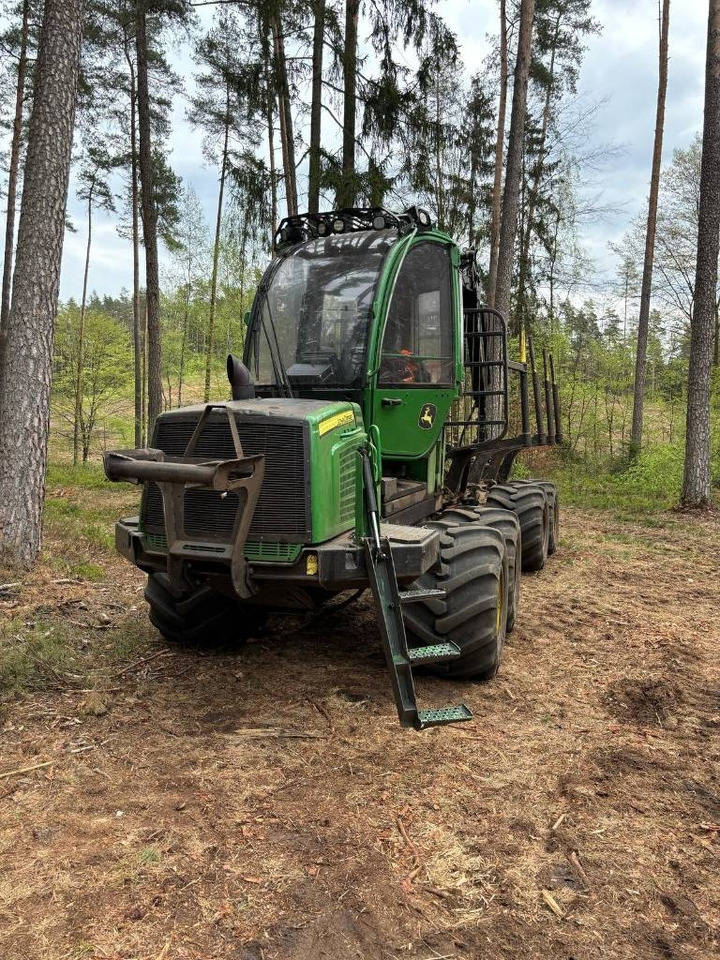 John Deere 810 E - Porteur: photos 2 John Deere 810 E - Porteur: photos 2