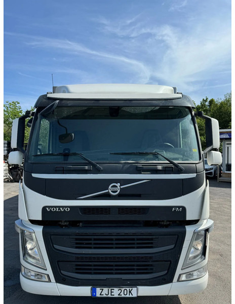 Volvo FM 330 6x2*4, Euro 6, REF-truck, 2019 - Camion frigorifique: photos 2 Volvo FM 330 6x2*4, Euro 6, REF-truck, 2019 - Camion frigorifique: photos 2