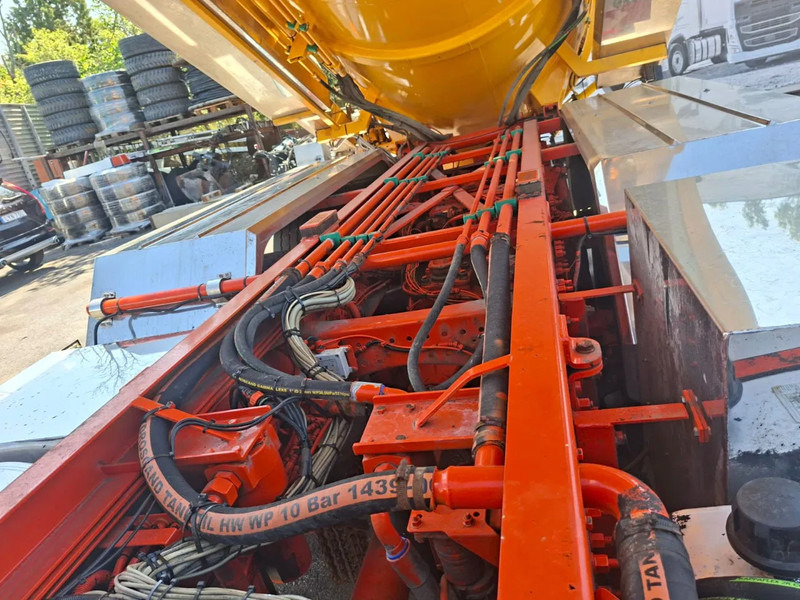 Volvo FMX 450 Combi Vacuum/Pressure 14m3 (1,5 + 12,5m3), 2017 - Camion hydrocureur: photos 5 Volvo FMX 450 Combi Vacuum/Pressure 14m3 (1,5 + 12,5m3), 2017 - Camion hydrocureur: photos 5