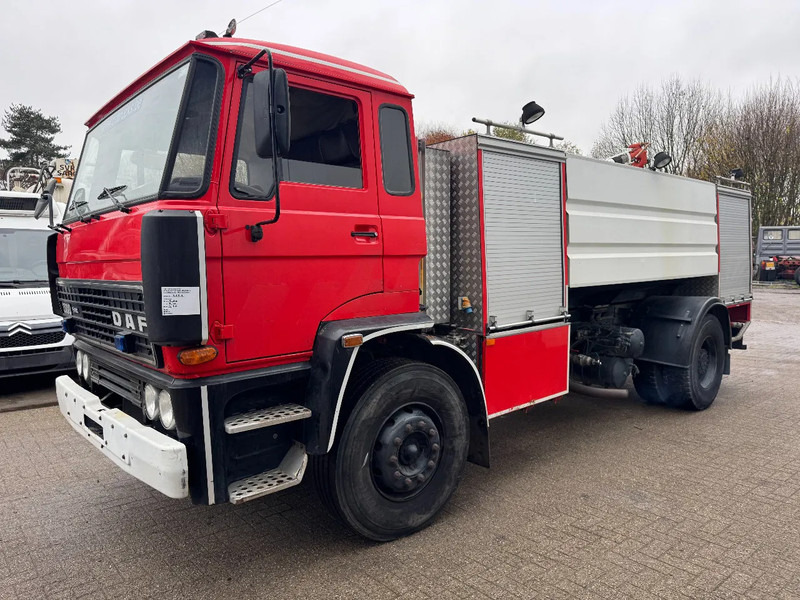 DAF 2300 **BELGIAN TRUCK-8000Ltr WATERTANK** - Camion citerne: photos 1 DAF 2300 **BELGIAN TRUCK-8000Ltr WATERTANK** - Camion citerne: photos 1