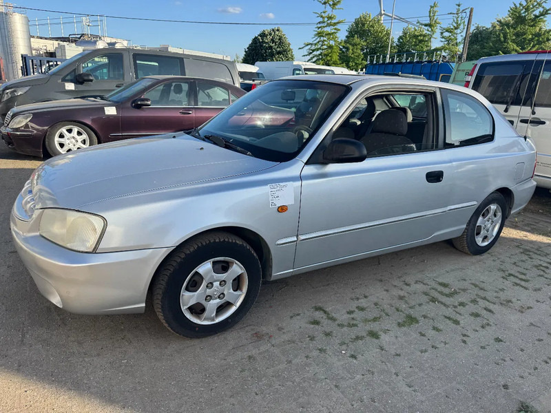 Hyundai Accent **PETROL-ESSENCE-BELGIUM CAR** - Berline: photos 1 Hyundai Accent **PETROL-ESSENCE-BELGIUM CAR** - Berline: photos 1