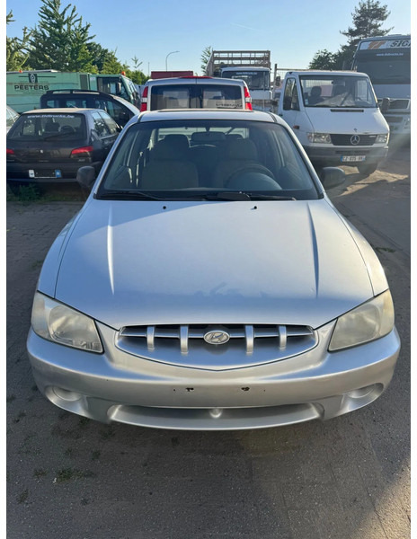 Hyundai Accent **PETROL-ESSENCE-BELGIUM CAR** - Berline: photos 2 Hyundai Accent **PETROL-ESSENCE-BELGIUM CAR** - Berline: photos 2