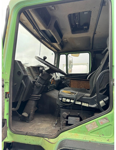 Camion fourgon MAN 26.272 **5CYL-6X2-BELGIAN TRUCK**: photos 18
