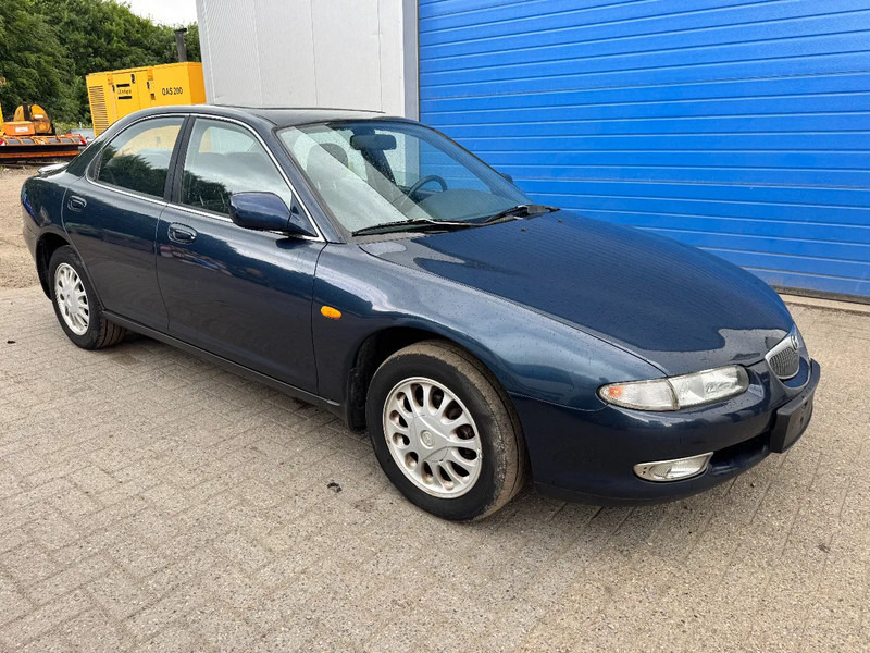 Mazda Xedos **XEDOS 6-2.0 V6-AC** - Berline: photos 3 Mazda Xedos **XEDOS 6-2.0 V6-AC** - Berline: photos 3