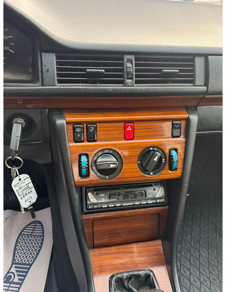 Berline Mercedes-Benz 200-serie **W124-BELGIAN CAR**: photos 12 Berline Mercedes-Benz 200-serie **W124-BELGIAN CAR**: photos 12