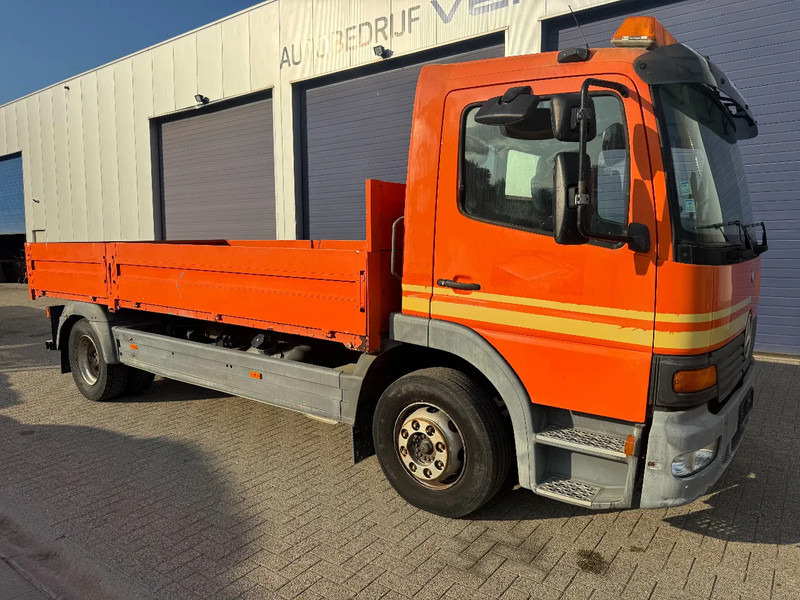 Mercedes-Benz Atego 1217 **BELGIAN TRUCK-CAMION BELGE** - Camion plateau: photos 3 Mercedes-Benz Atego 1217 **BELGIAN TRUCK-CAMION BELGE** - Camion plateau: photos 3