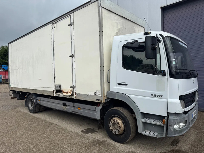 Mercedes-Benz Atego 1218 **MANUAL GEARBOX-STEEL SUSPENSION** - Camion fourgon: photos 3 Mercedes-Benz Atego 1218 **MANUAL GEARBOX-STEEL SUSPENSION** - Camion fourgon: photos 3