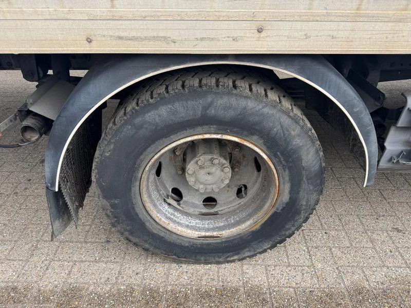 Mercedes-Benz Atego 1218 **MANUAL GEARBOX-STEEL SUSPENSION** - Camion fourgon: photos 4 Mercedes-Benz Atego 1218 **MANUAL GEARBOX-STEEL SUSPENSION** - Camion fourgon: photos 4