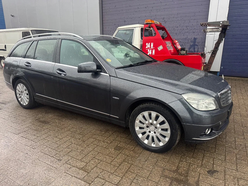 Mercedes-Benz C-Klasse **C200CDI-EURO 5-BELGIAN ORIGINE** - Voiture: photos 3 Mercedes-Benz C-Klasse **C200CDI-EURO 5-BELGIAN ORIGINE** - Voiture: photos 3