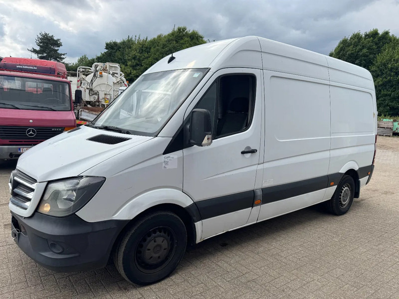 Mercedes-Benz Sprinter 311 **COOLING FOR MEDICATION TRANSPORT-EURO6B-AIRCO** - Véhicule utilitaire frigorifique: photos 1 Mercedes-Benz Sprinter 311 **COOLING FOR MEDICATION TRANSPORT-EURO6B-AIRCO** - Véhicule utilitaire frigorifique: photos 1