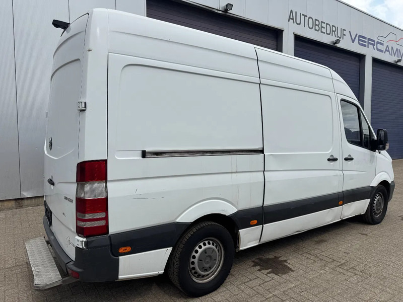 Mercedes-Benz Sprinter 311 **COOLING FOR MEDICATION TRANSPORT-EURO6B-AIRCO** - Véhicule utilitaire frigorifique: photos 4 Mercedes-Benz Sprinter 311 **COOLING FOR MEDICATION TRANSPORT-EURO6B-AIRCO** - Véhicule utilitaire frigorifique: photos 4