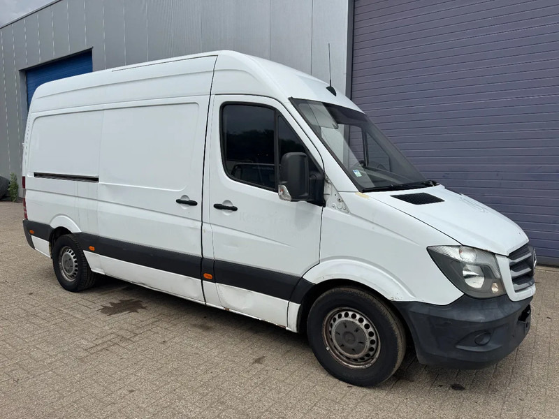 Mercedes-Benz Sprinter 311 **COOLING FOR MEDICATION TRANSPORT-EURO6B-AIRCO** - Véhicule utilitaire frigorifique: photos 3 Mercedes-Benz Sprinter 311 **COOLING FOR MEDICATION TRANSPORT-EURO6B-AIRCO** - Véhicule utilitaire frigorifique: photos 3