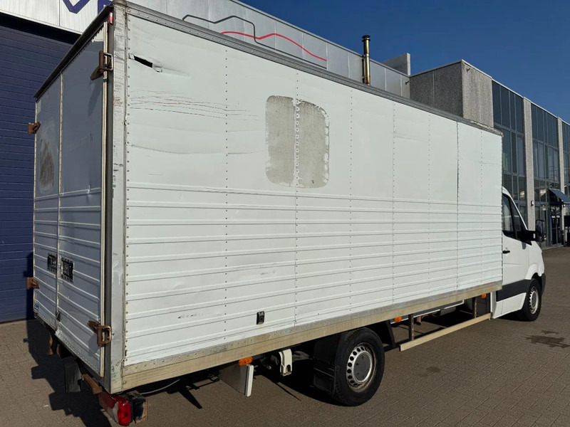 Mercedes-Benz Sprinter 313 **BOX 4.94L-MANUAL GEARBOX** - Fourgon: photos 4 Mercedes-Benz Sprinter 313 **BOX 4.94L-MANUAL GEARBOX** - Fourgon: photos 4