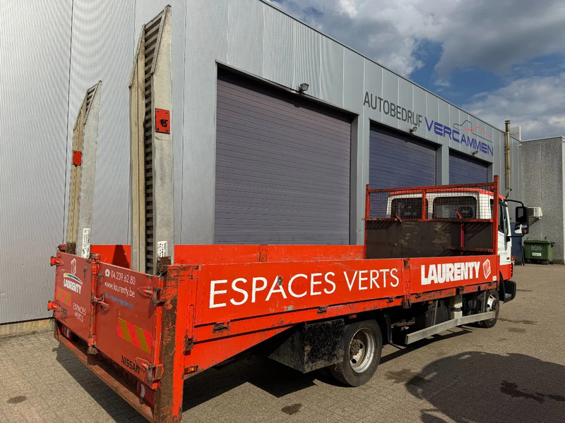 Camion porte-voitures Nissan ATLEON **80.14-MACHINERY/CARTRANSPORTER: photos 7 Camion porte-voitures Nissan ATLEON **80.14-MACHINERY/CARTRANSPORTER: photos 7