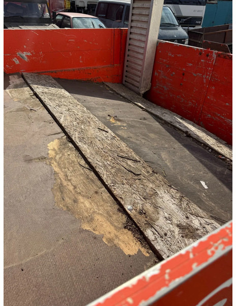 Camion porte-voitures Nissan ATLEON **80.14-MACHINERY/CARTRANSPORTER: photos 11 Camion porte-voitures Nissan ATLEON **80.14-MACHINERY/CARTRANSPORTER: photos 11