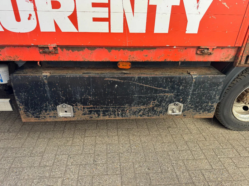 Camion porte-voitures Nissan ATLEON **80.14-MACHINERY/CARTRANSPORTER: photos 15 Camion porte-voitures Nissan ATLEON **80.14-MACHINERY/CARTRANSPORTER: photos 15