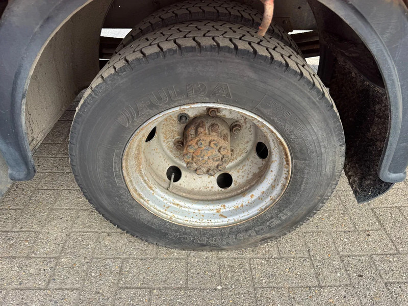 Camion porte-voitures Nissan ATLEON **80.14-MACHINERY/CARTRANSPORTER: photos 13 Camion porte-voitures Nissan ATLEON **80.14-MACHINERY/CARTRANSPORTER: photos 13