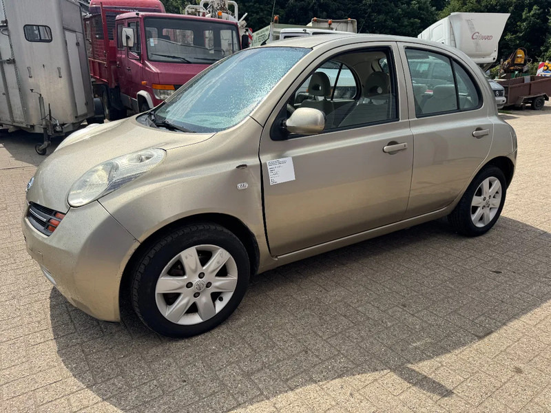 Nissan Micra **PETROL-ESSENCE-AIRCO** - Berline: photos 3 Nissan Micra **PETROL-ESSENCE-AIRCO** - Berline: photos 3