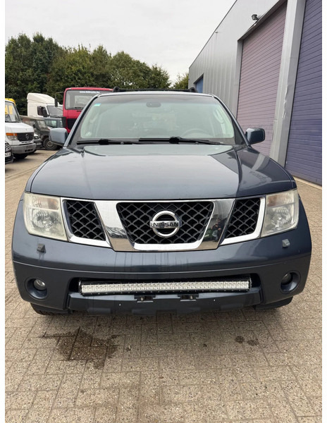 Nissan Pathfinder **2,5D-AIRCO-BELGIAN CAR** - Voiture: photos 2 Nissan Pathfinder **2,5D-AIRCO-BELGIAN CAR** - Voiture: photos 2